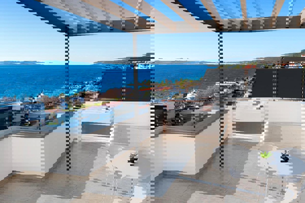 Appartamento duplex con giardino e parcheggio