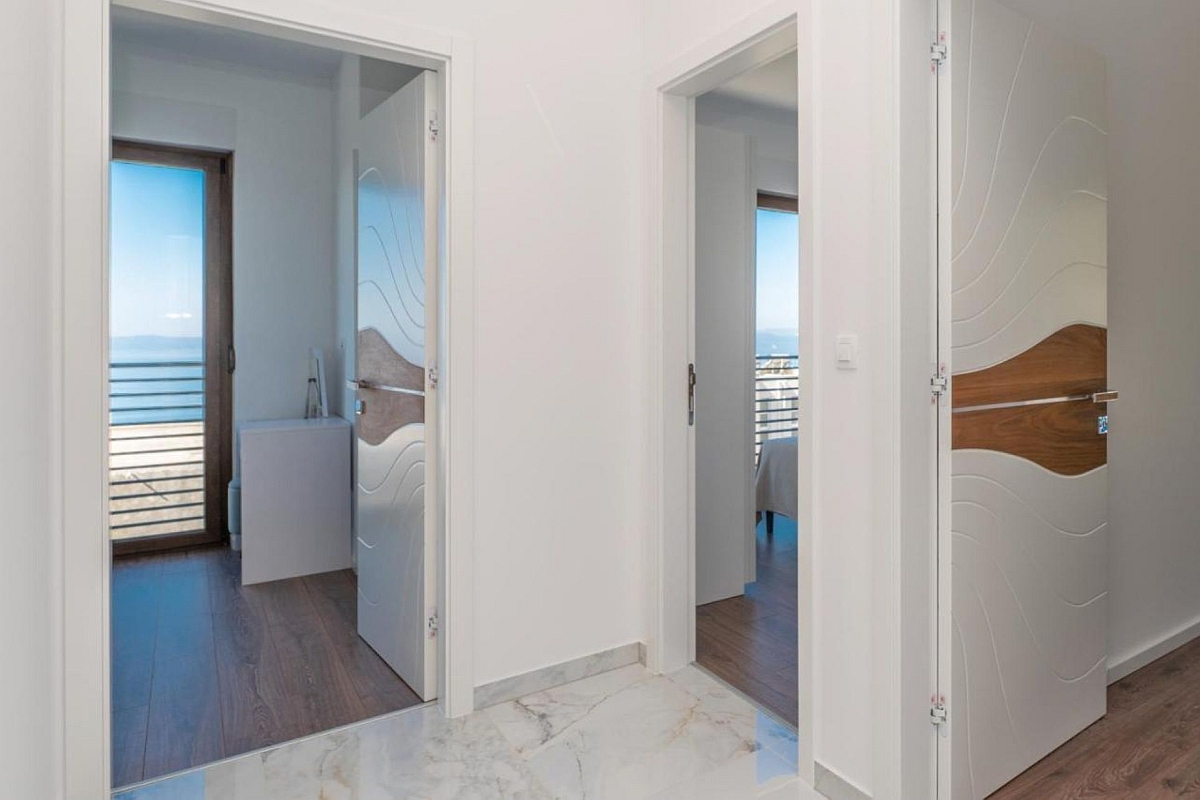 Bellissima villa con vista sulla costa mediterranea