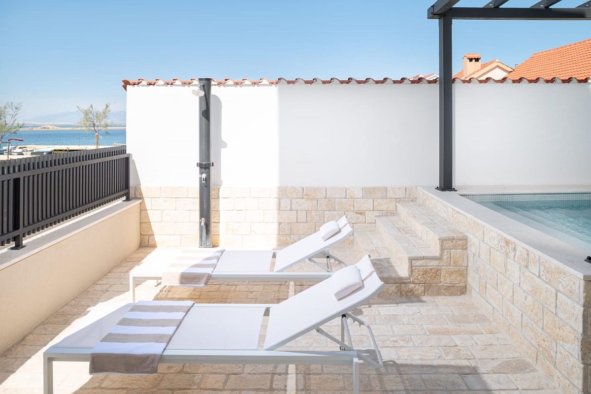 Villa di lusso in prima fila sul mare