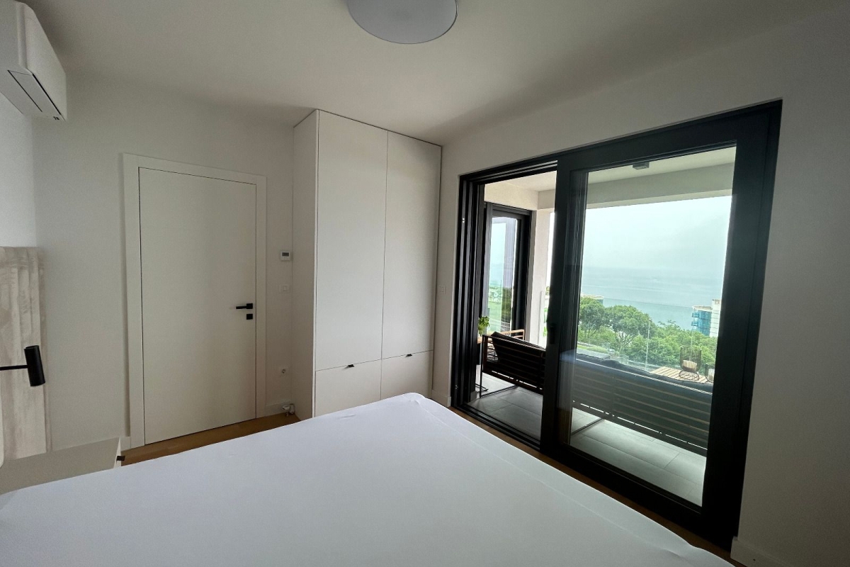 Appartamento di lusso con vista mare