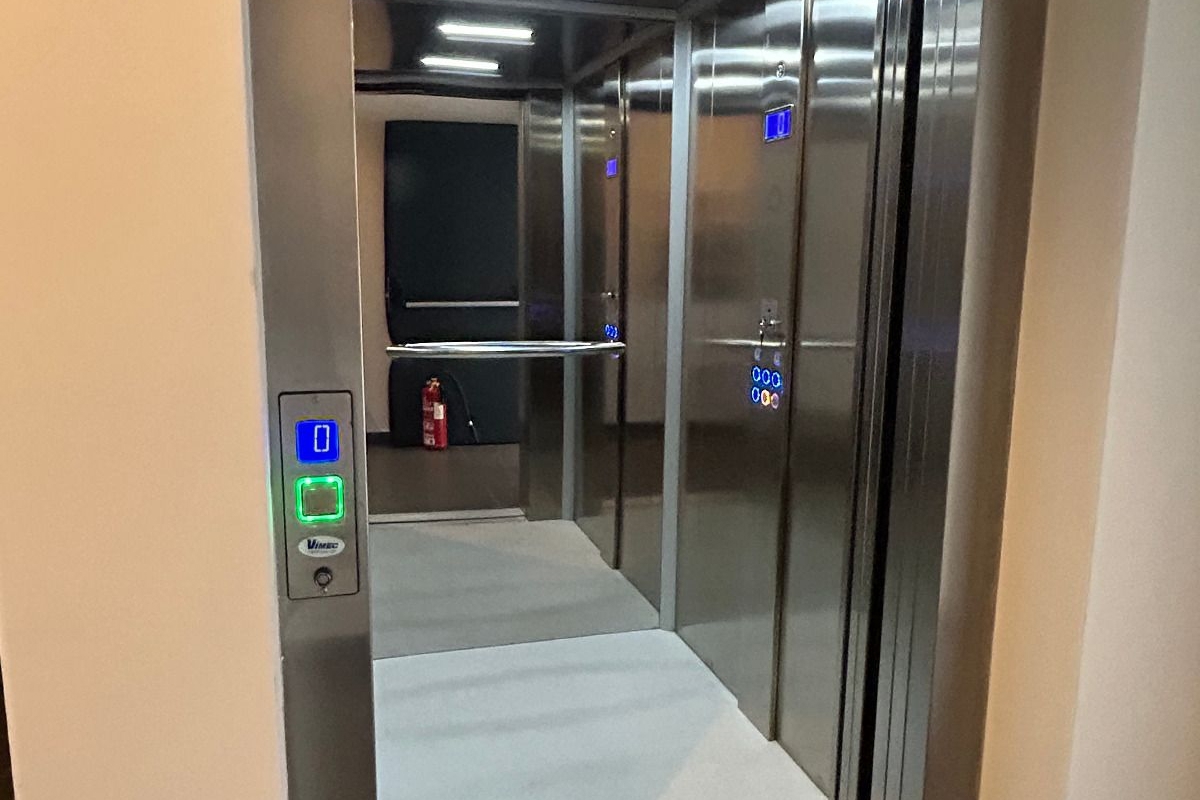 Appartamento di lusso con vista mare