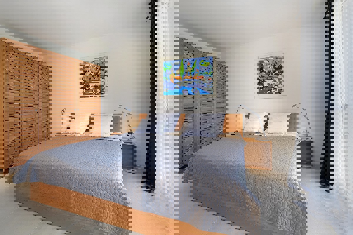 Villa moderna in posizione attraente