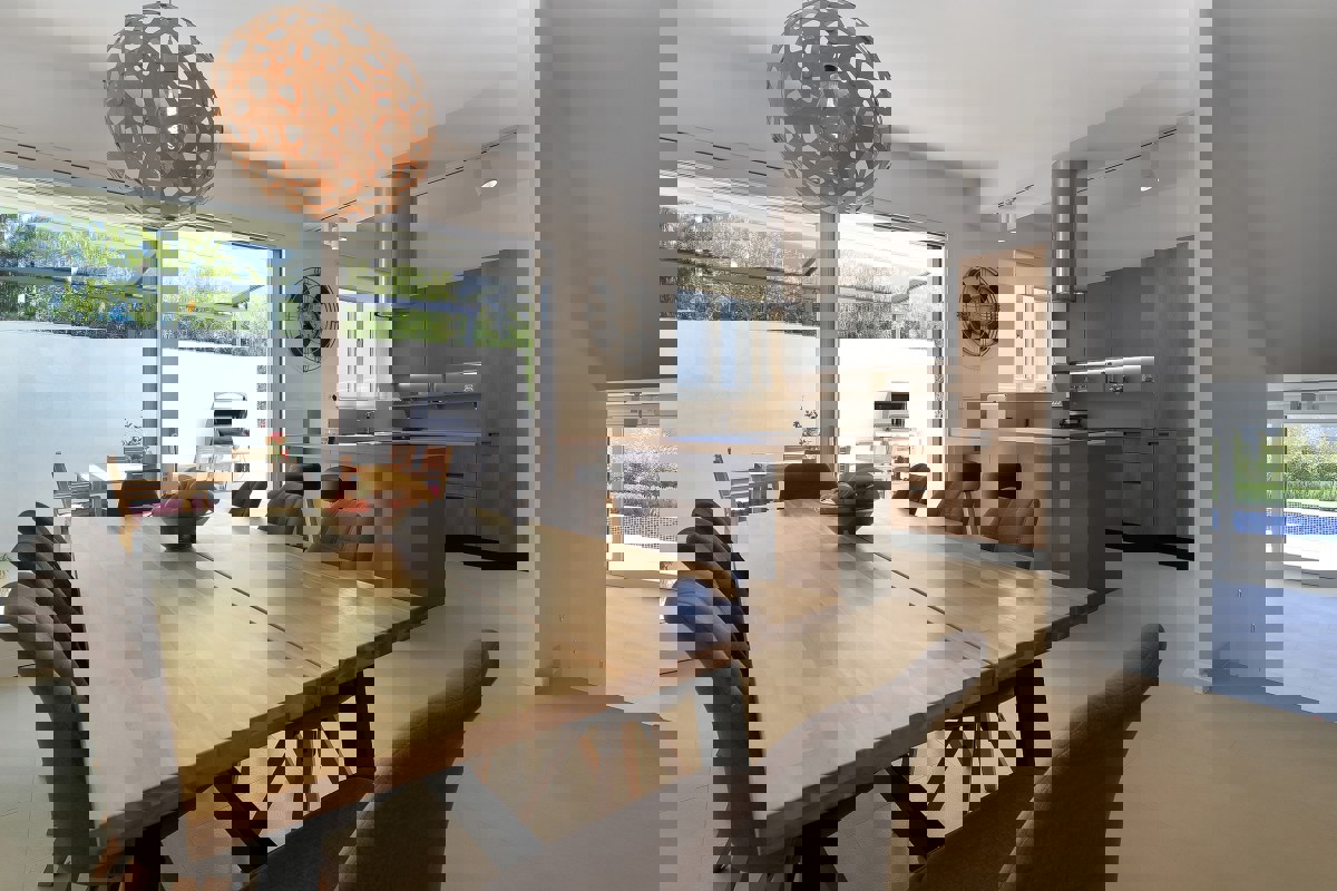 Villa moderna in posizione attraente