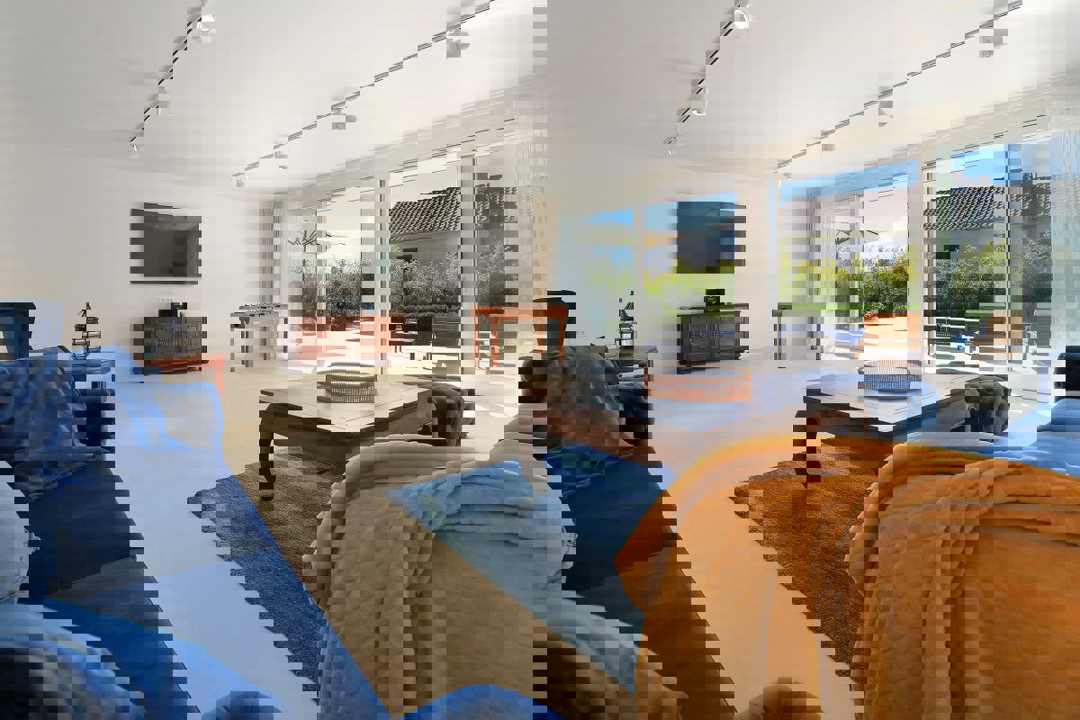 Villa moderna in posizione attraente