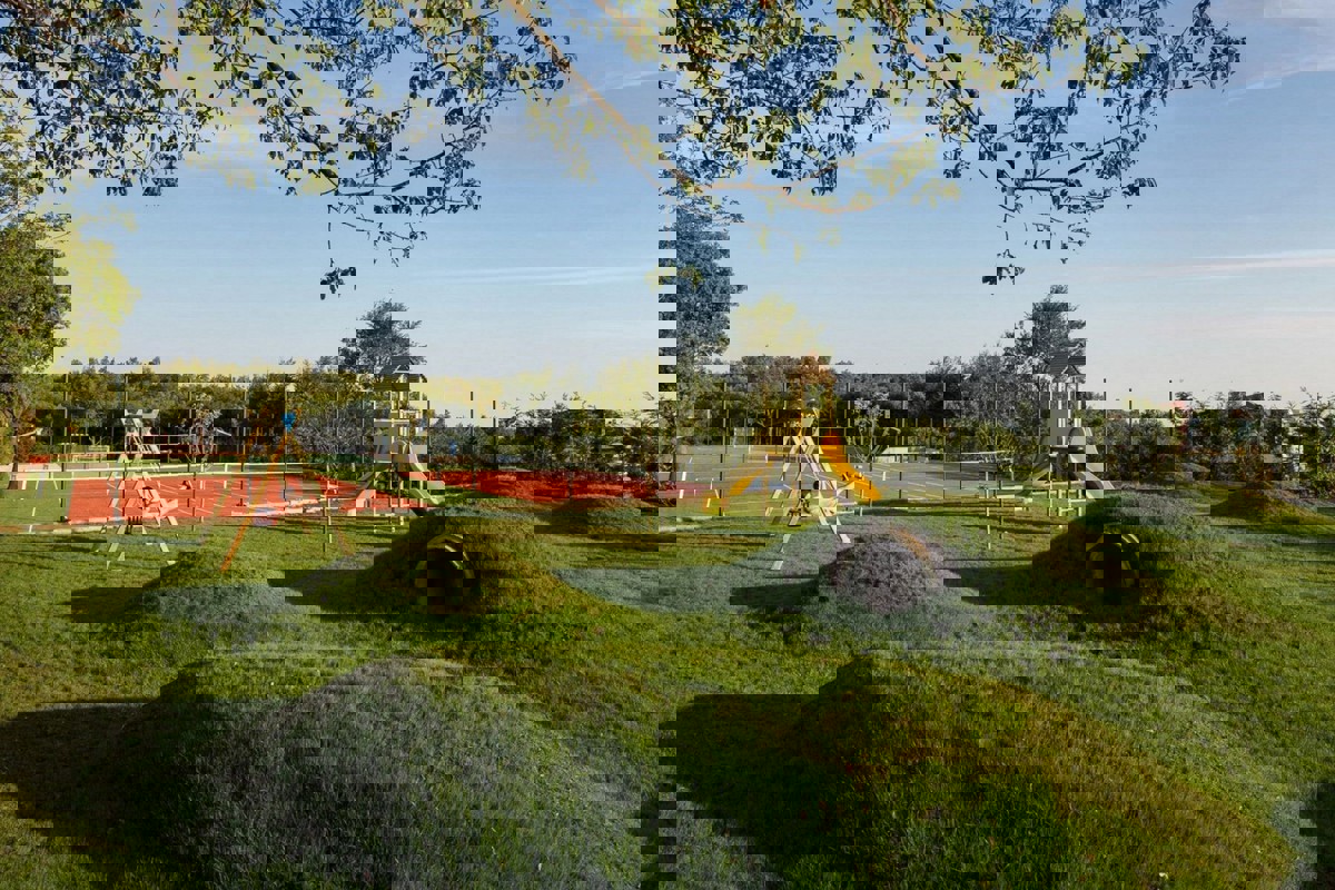 Villa con piscina e campi sportivi nel cuore dell'Istria