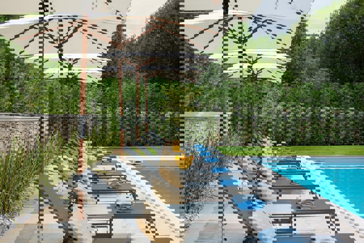 Villa con piscina e campi sportivi nel cuore dell'Istria