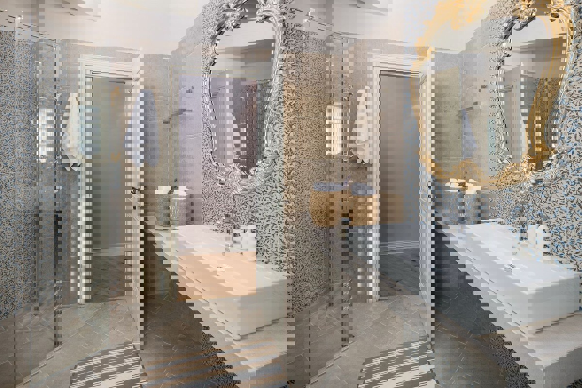 Villa con piscina e campi sportivi nel cuore dell'Istria