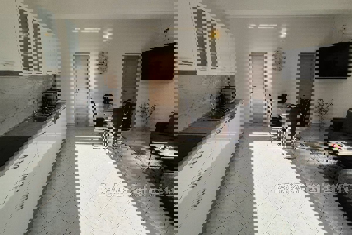 Proprietà residenziale e commerciale vicino a Spalato