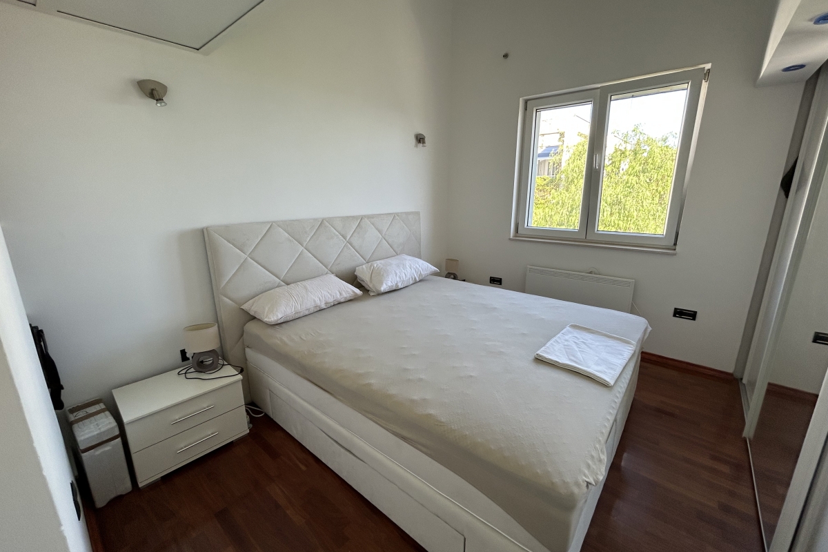 Attico esclusivo in posizione prestigiosa - prima fila al mare