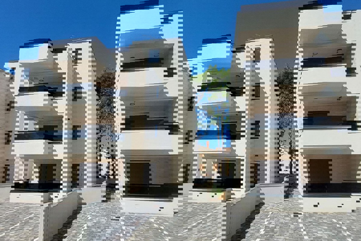 Moderno appartamento con due camere da letto vicino alla spiaggia