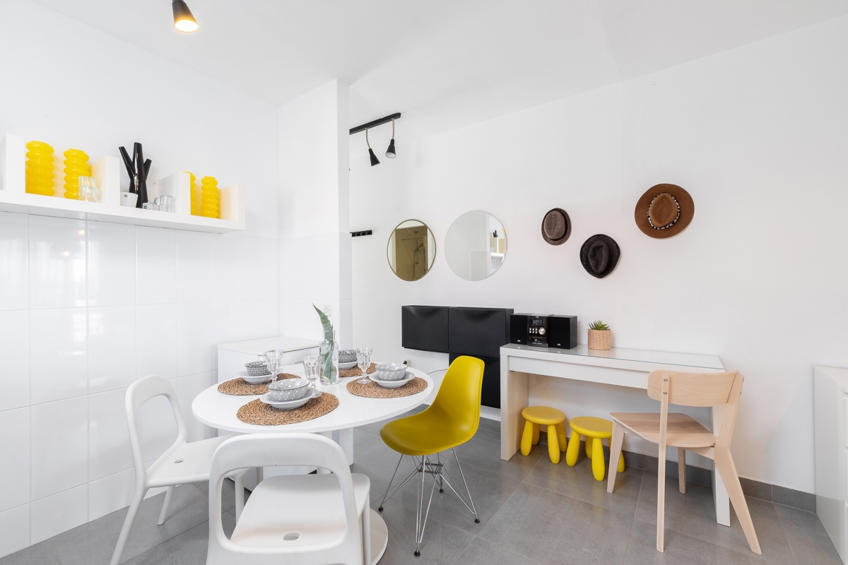 Villa mediterranea situata direttamente sul mare