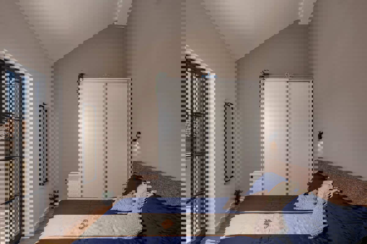 Villa con piscina immersa nella natura