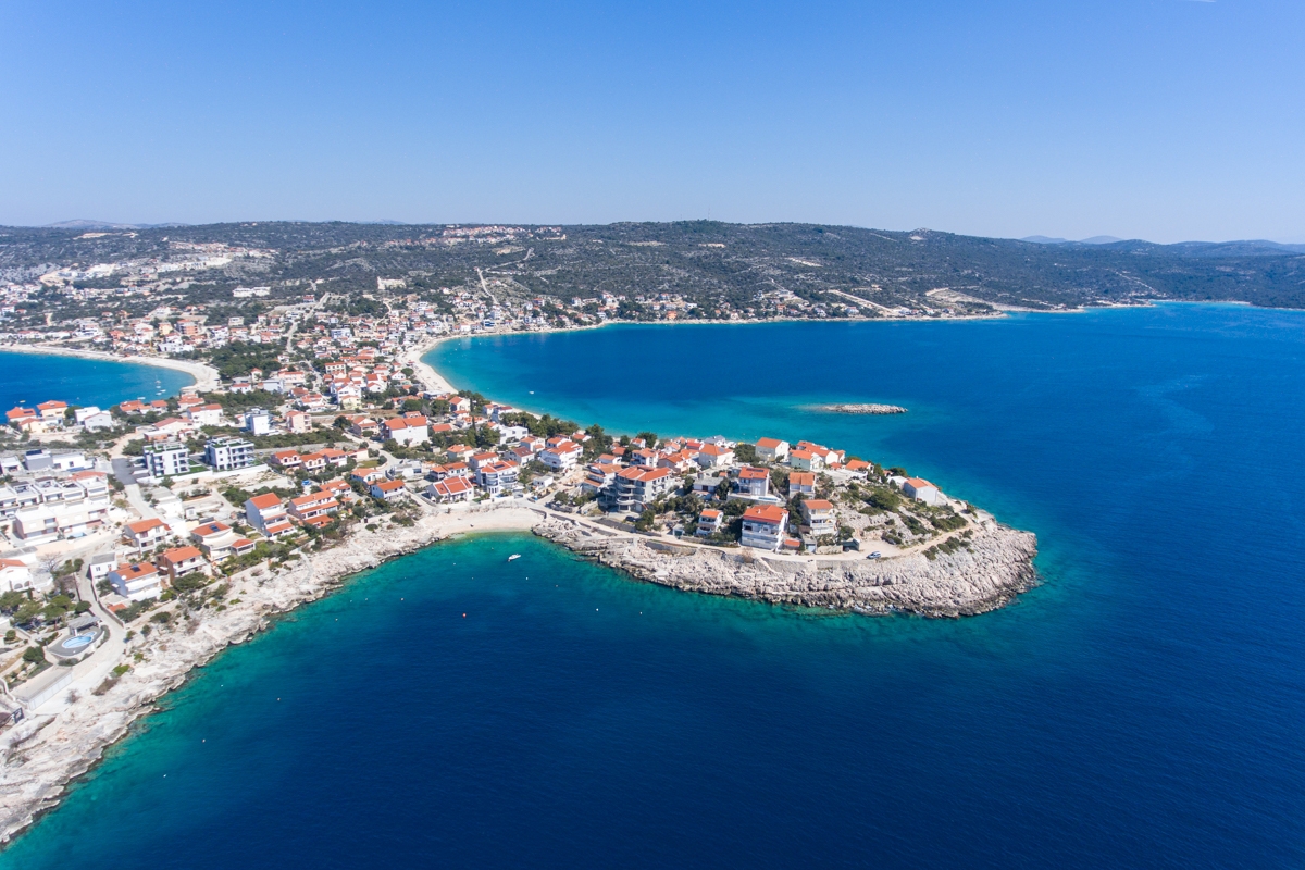 Terreno edificabile attraente in prima fila sul mare