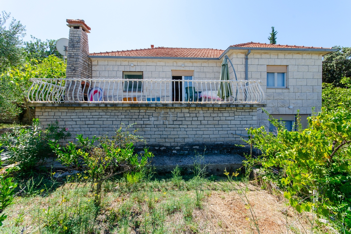 Una casa con vista mare