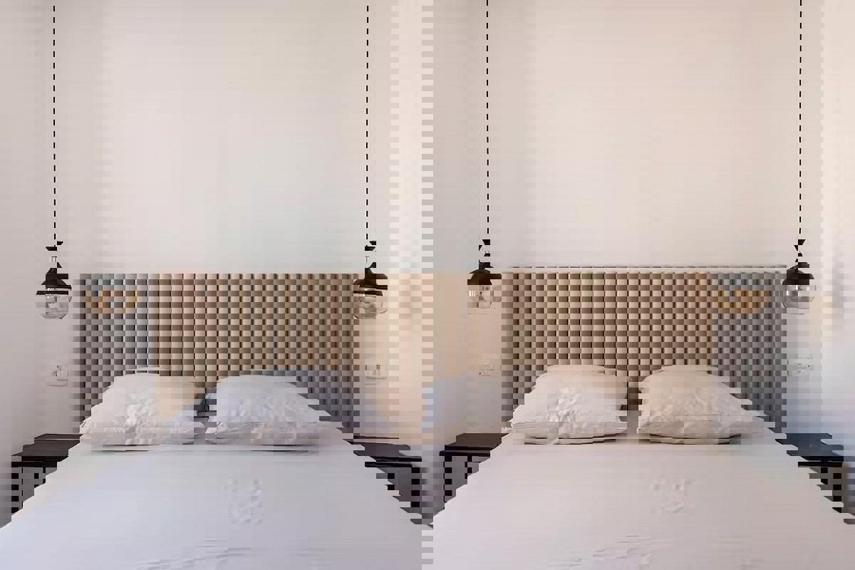 Appartamento con due camere da letto e monolocale completamente ristrutturati in centro città, ideali come residenza e investimento