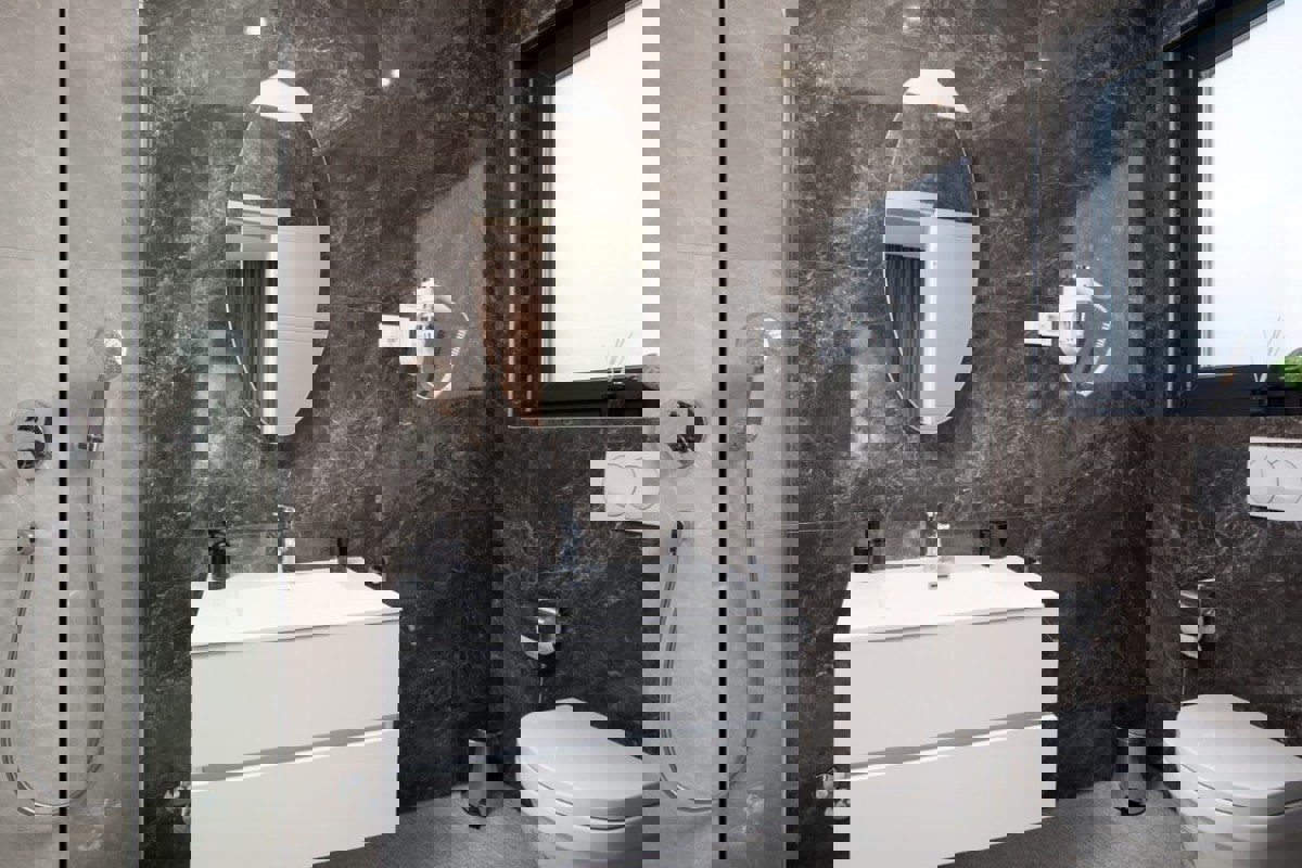 Villa di lusso di nuova costruzione con piscina