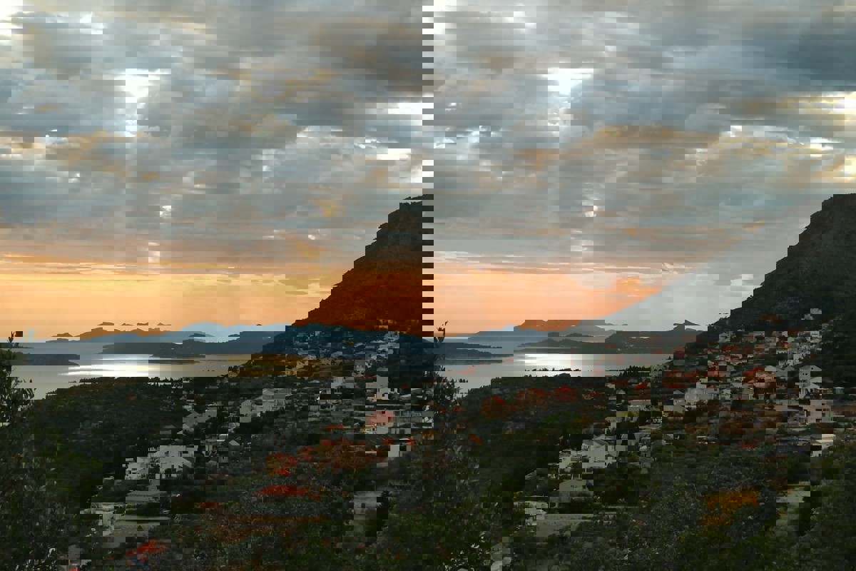 Terreno edificabile con vista mare