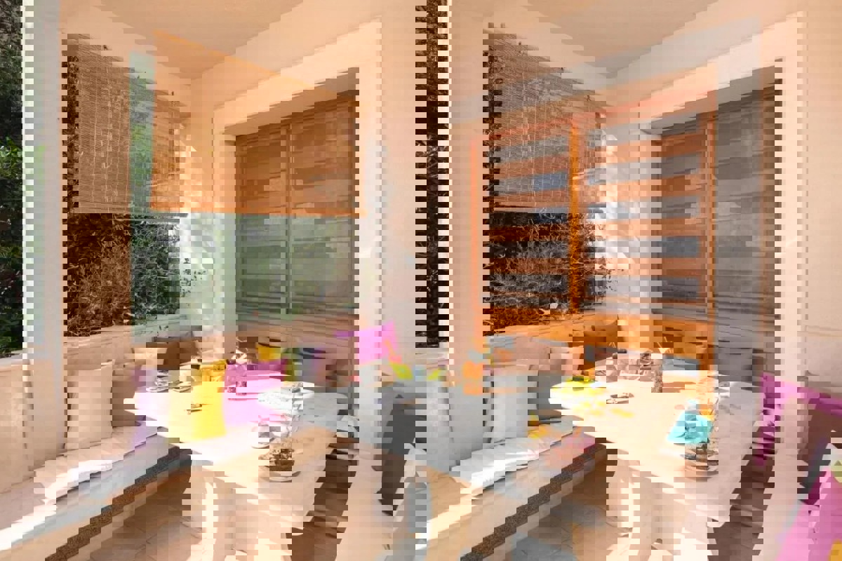 Villa in prima fila sul mare