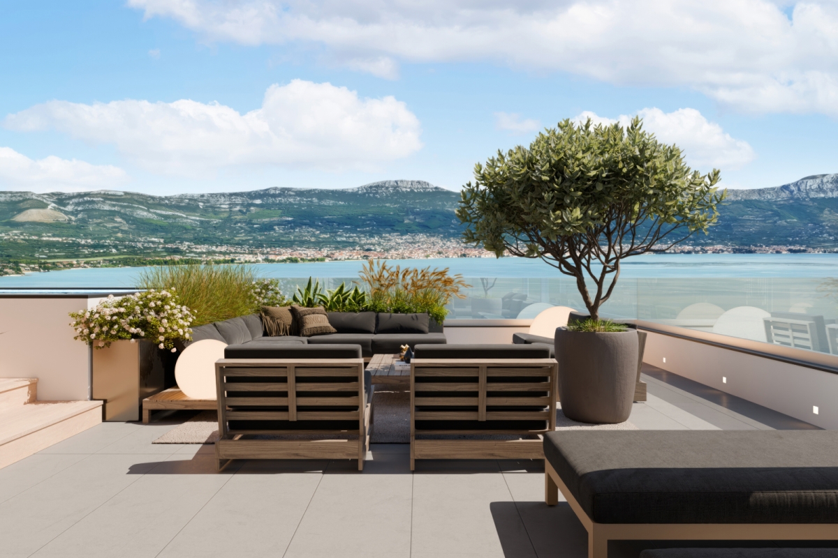 Lussuoso attico con tre camere da letto e vista mare