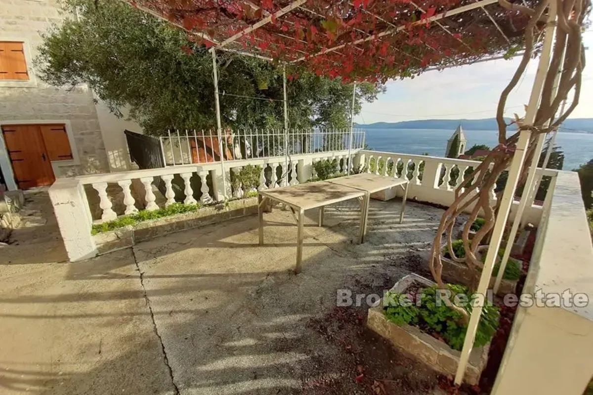 Casa con vista sul mare aperto