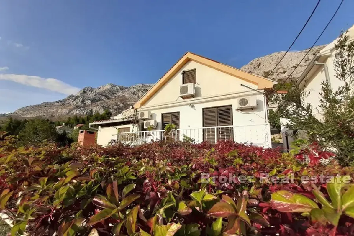 Casa con vista sul mare aperto