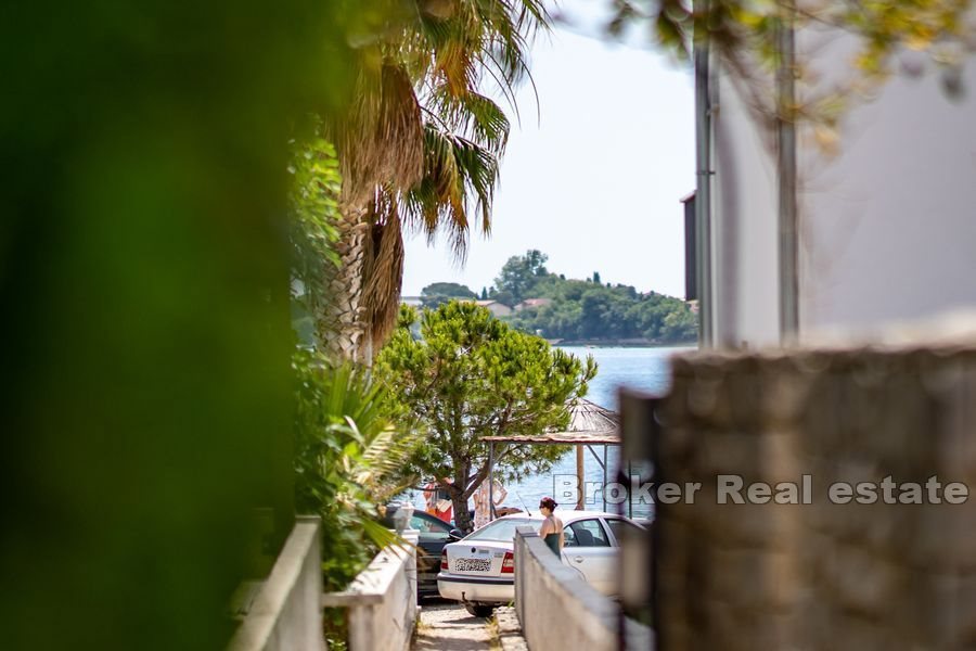 Palazzina vicino al mare