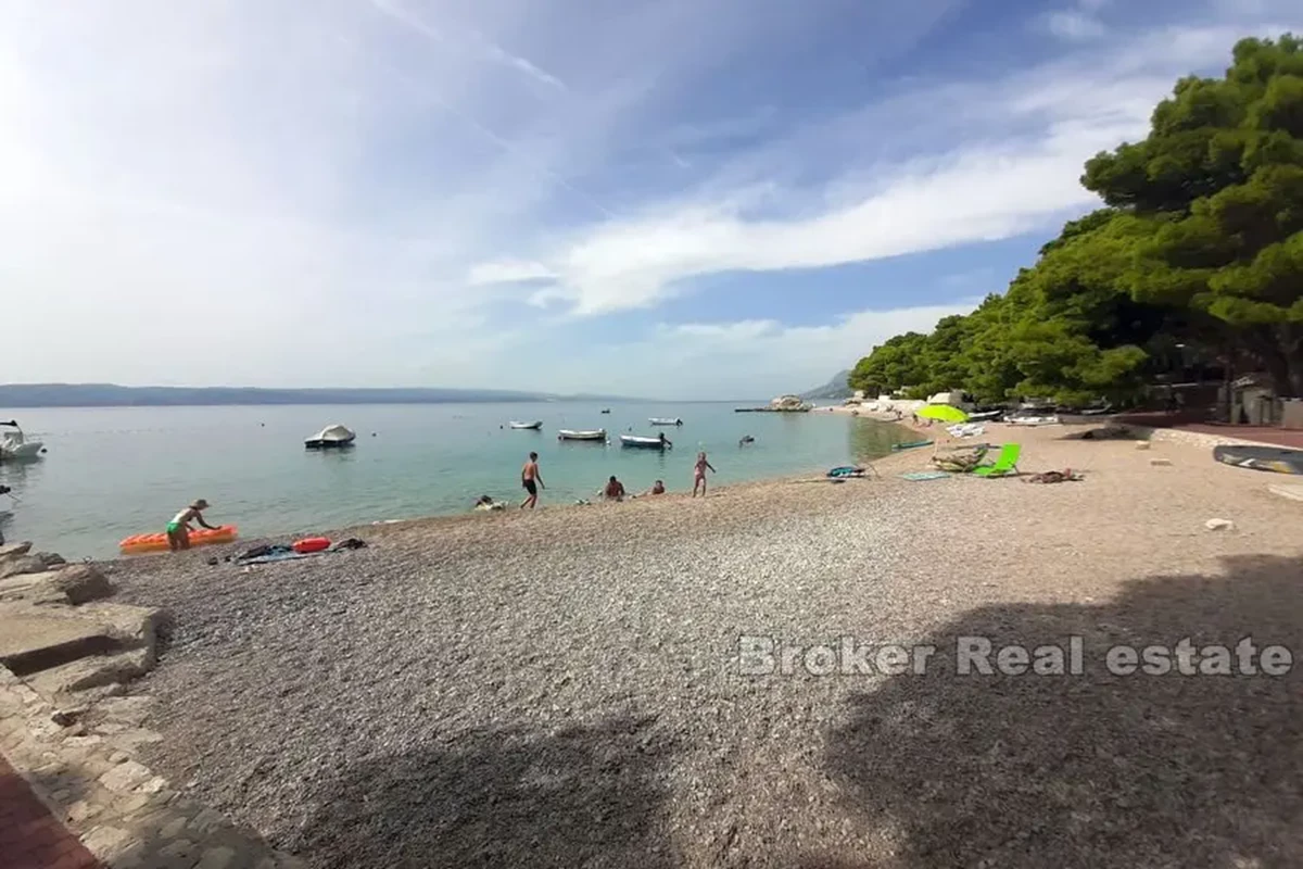 Terreno edificabile con vista aperta sul mare