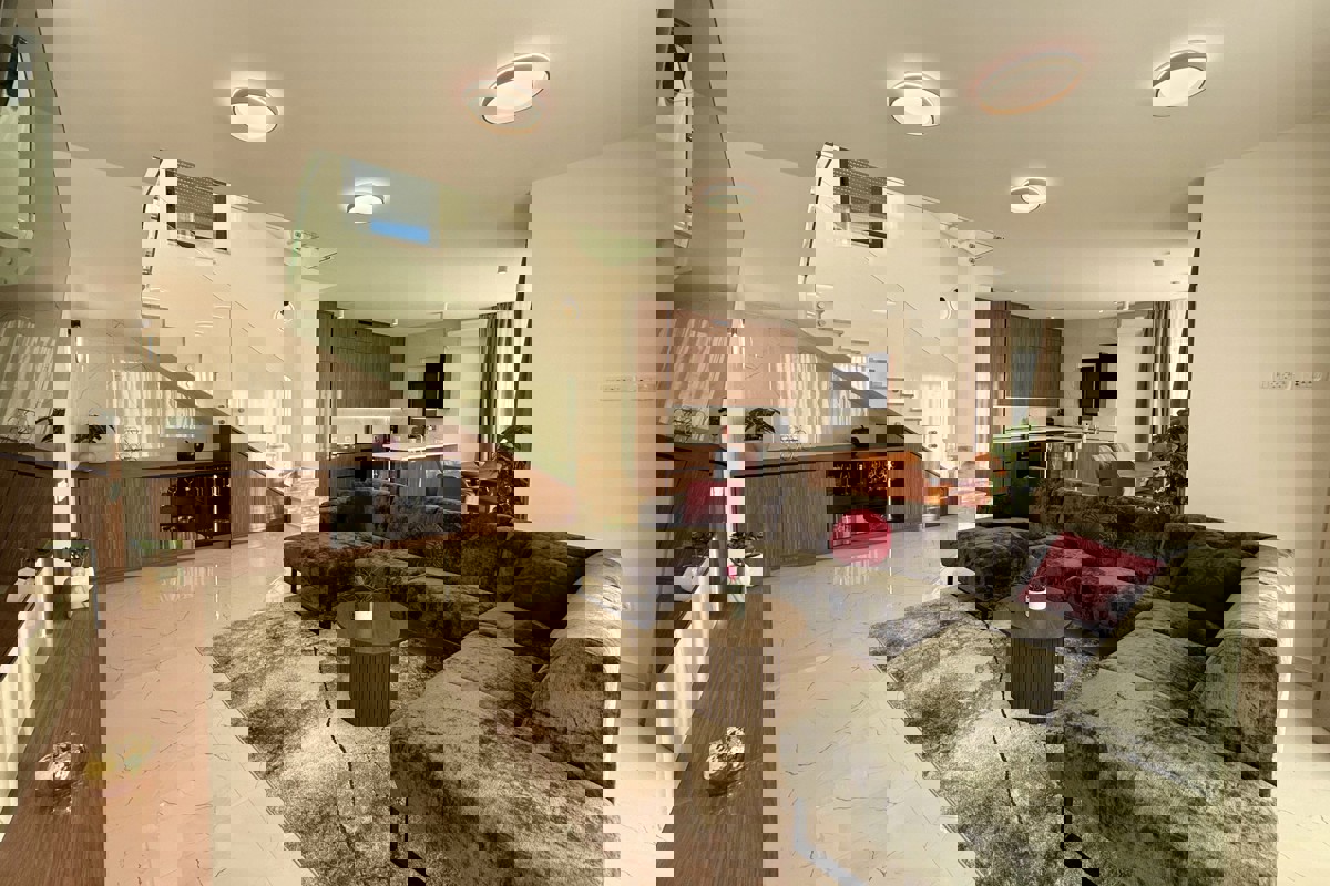 Villa moderna con vista mare