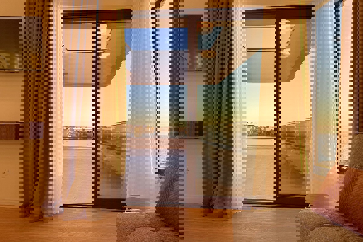 Villa moderna con vista mare