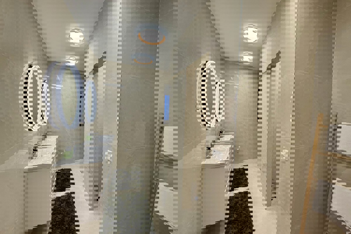 Villa moderna con vista mare