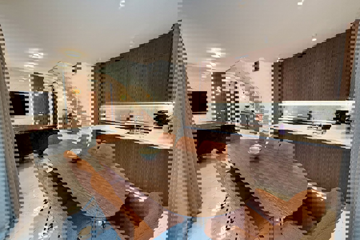 Villa moderna con vista mare