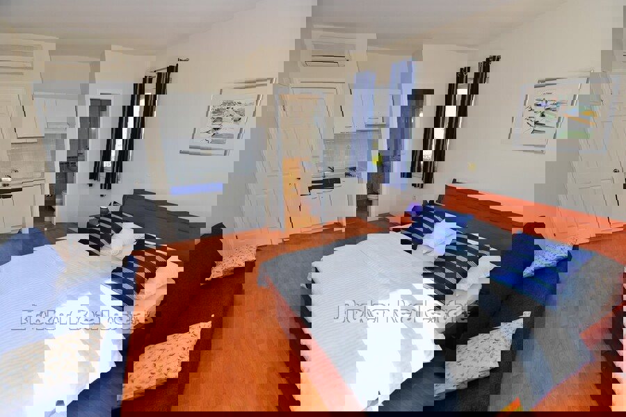 Palazzina prima fila al mare