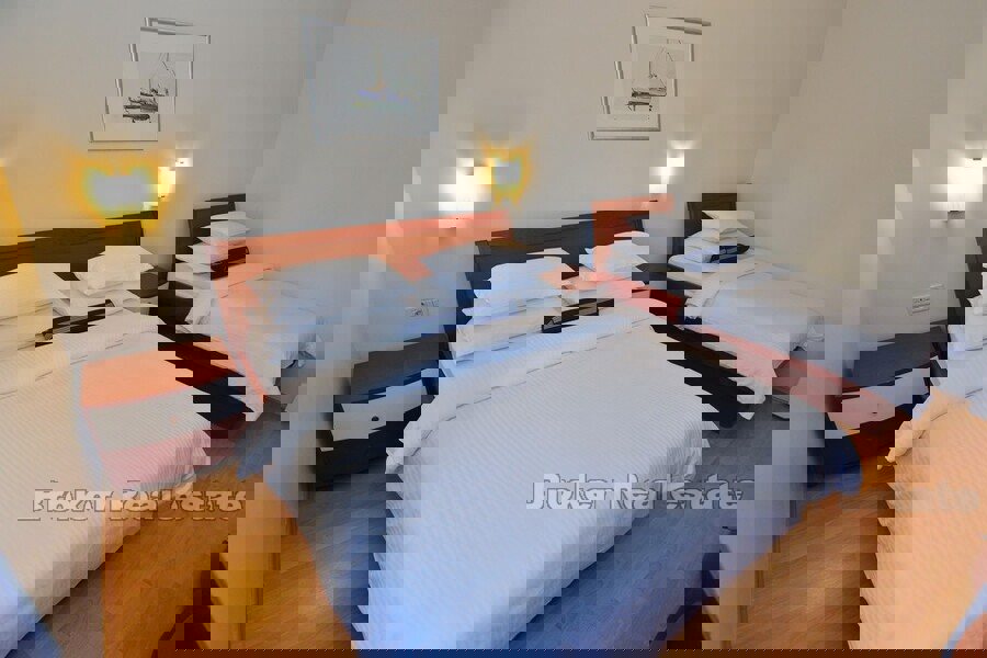 Palazzina prima fila al mare