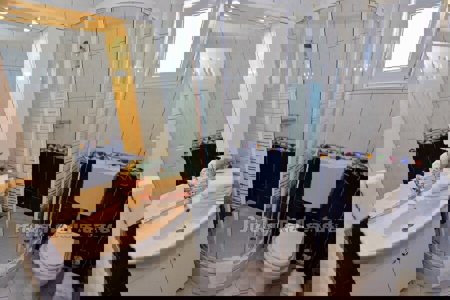 Palazzina prima fila al mare