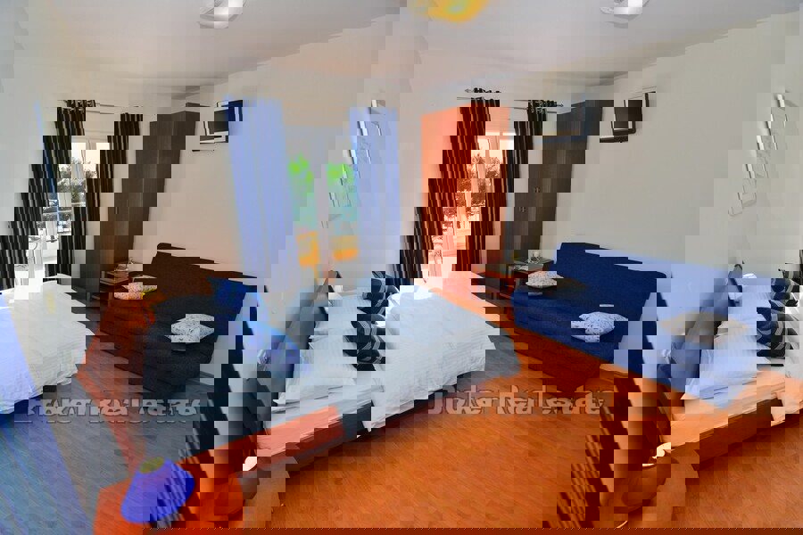 Palazzina prima fila al mare