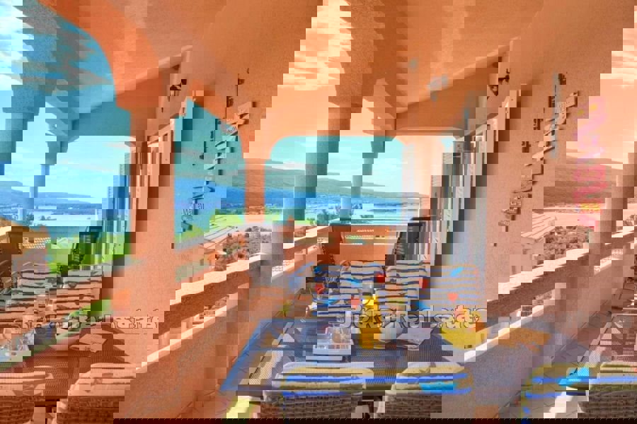 Confortevole appartamento con vista sul mare