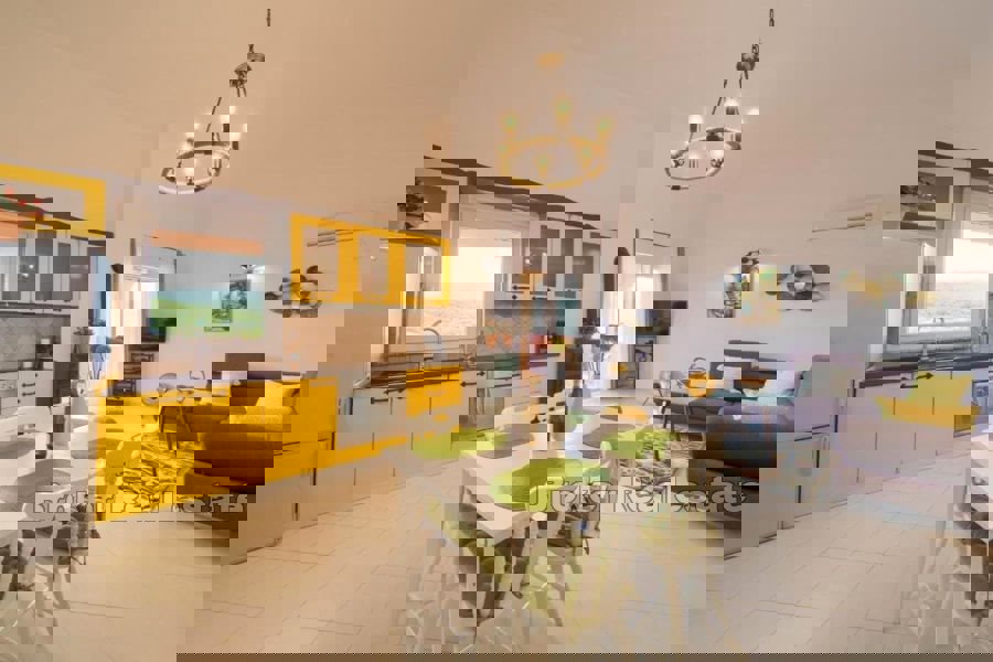 Confortevole appartamento con vista sul mare