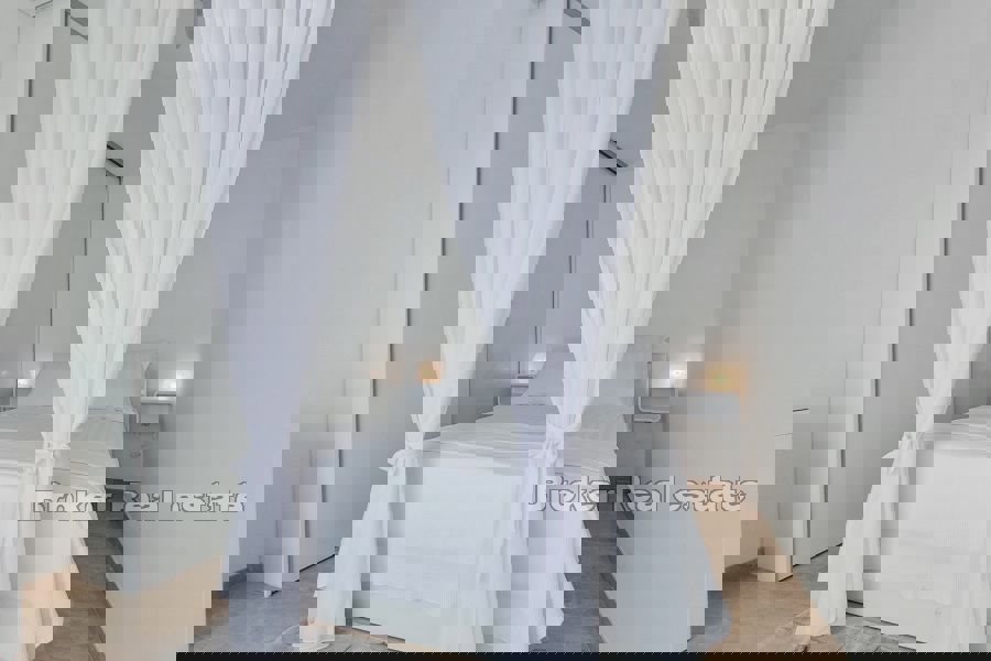 Villa di lusso con piscina e vista mare