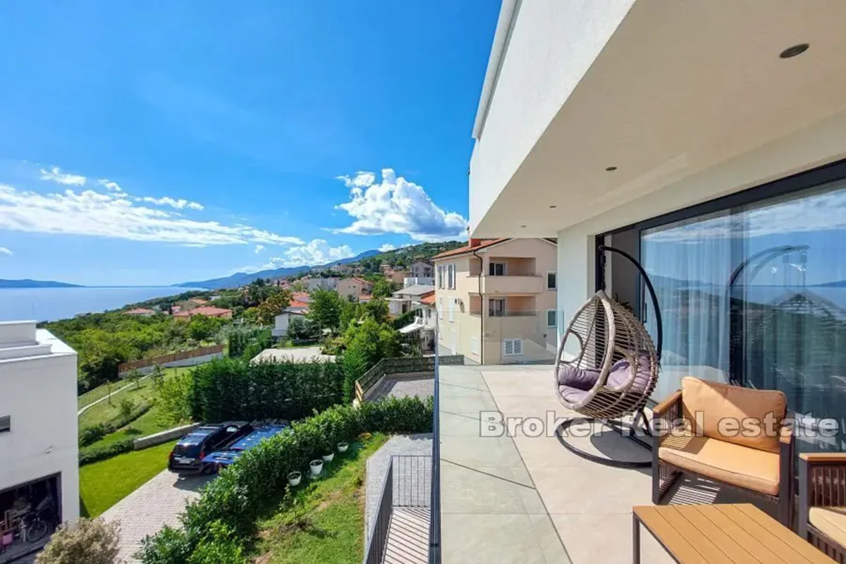 Villa di lusso con piscina e vista mare