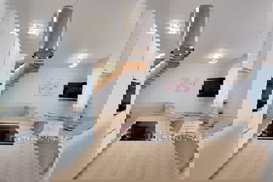 Villa di lusso con piscina e vista mare