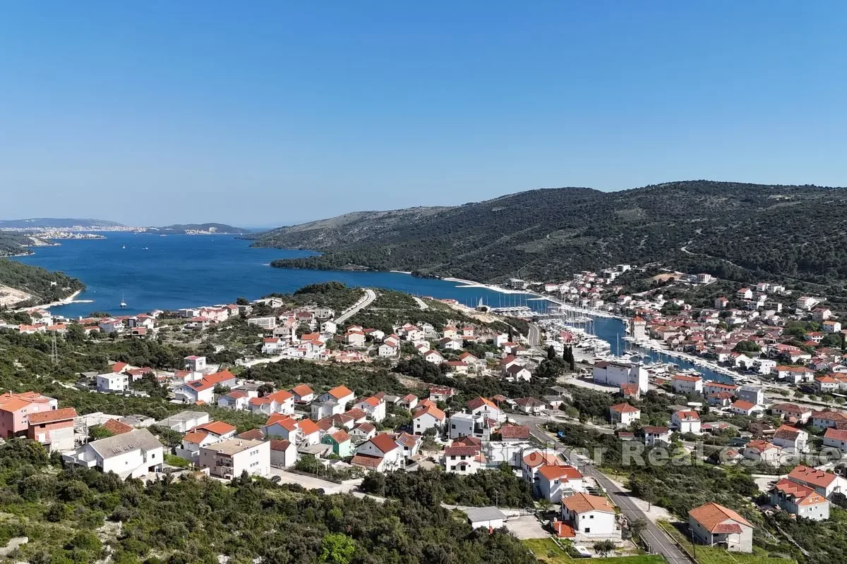 Terreno edificabile con vista mare