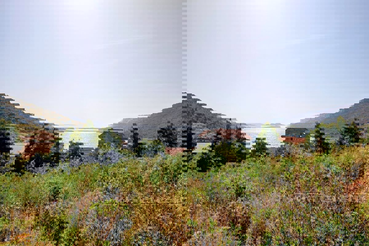 Terreno edificabile con vista mare