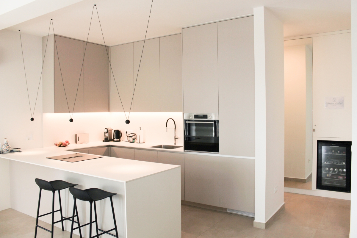 Villa con piscina e vista mare