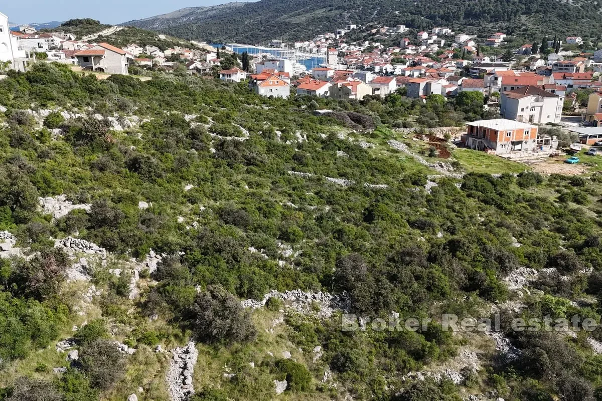 Terreno edificabile con vista mare