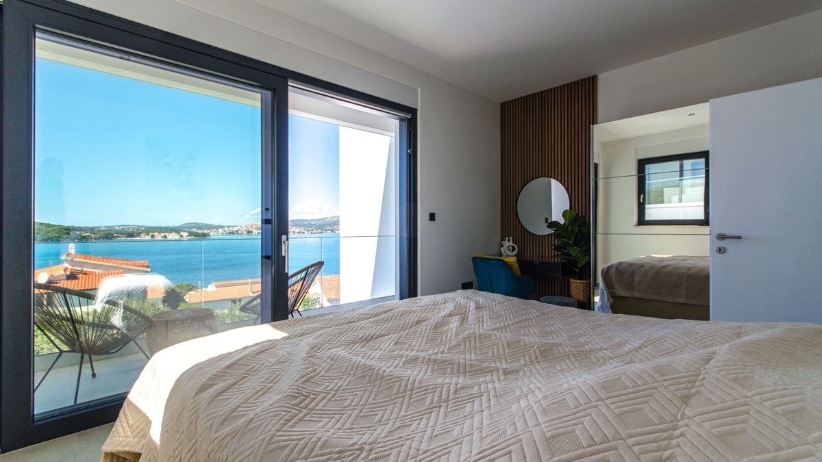 Villa di nuova costruzione con vista mare aperta