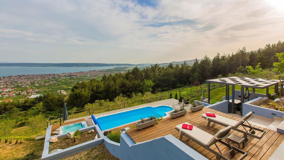 Villa di lusso con vista panoramica sul mare