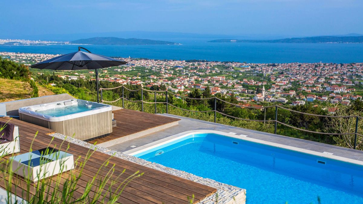 Villa di lusso con vista panoramica sul mare