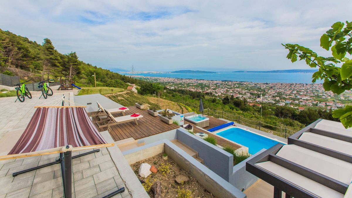 Villa di lusso con vista panoramica sul mare