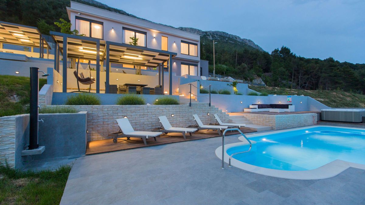 Villa di lusso con vista panoramica sul mare
