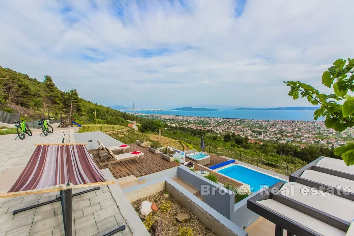 Villa di lusso con vista panoramica sul mare